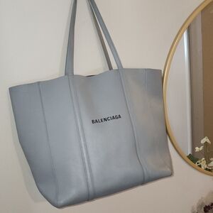 Balenciaga Pale Gray Large Everyday Tote with Center Logo